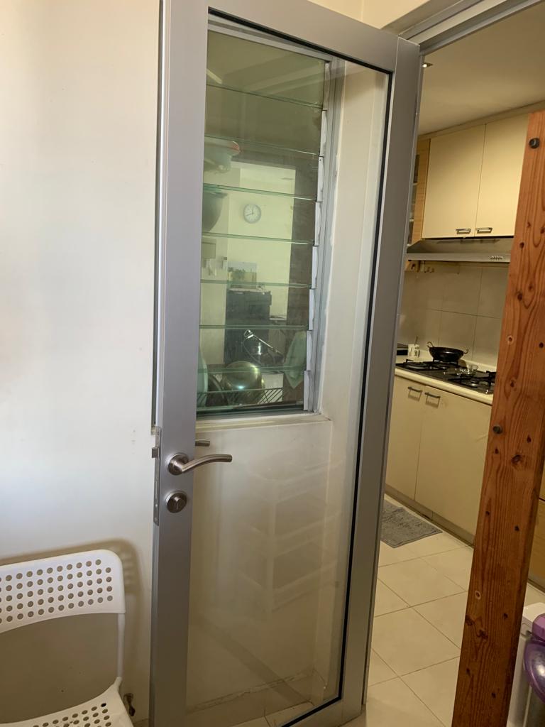 Supply And Replace New Aluminum Door 4