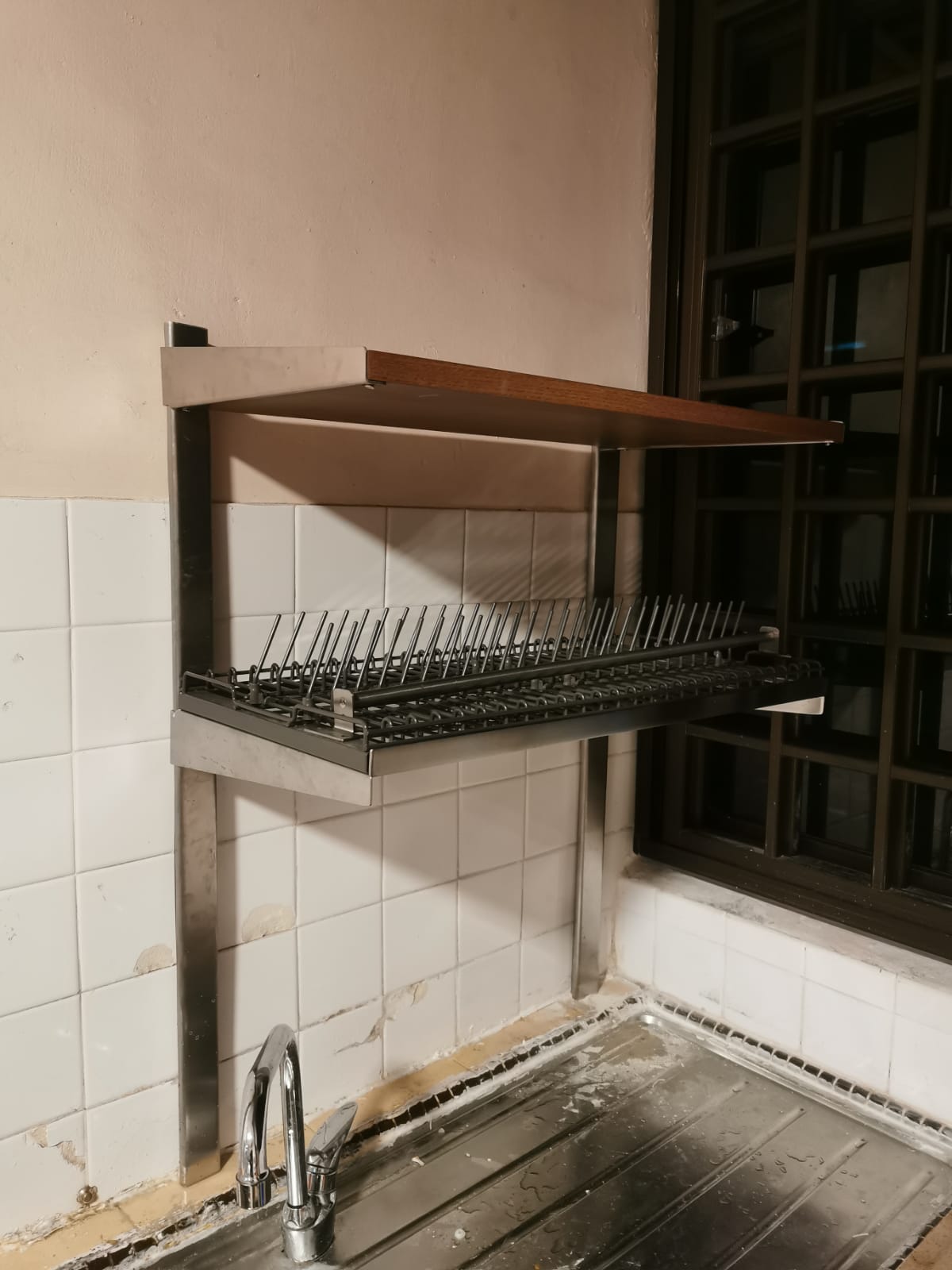 Install Kitchen Rack 2