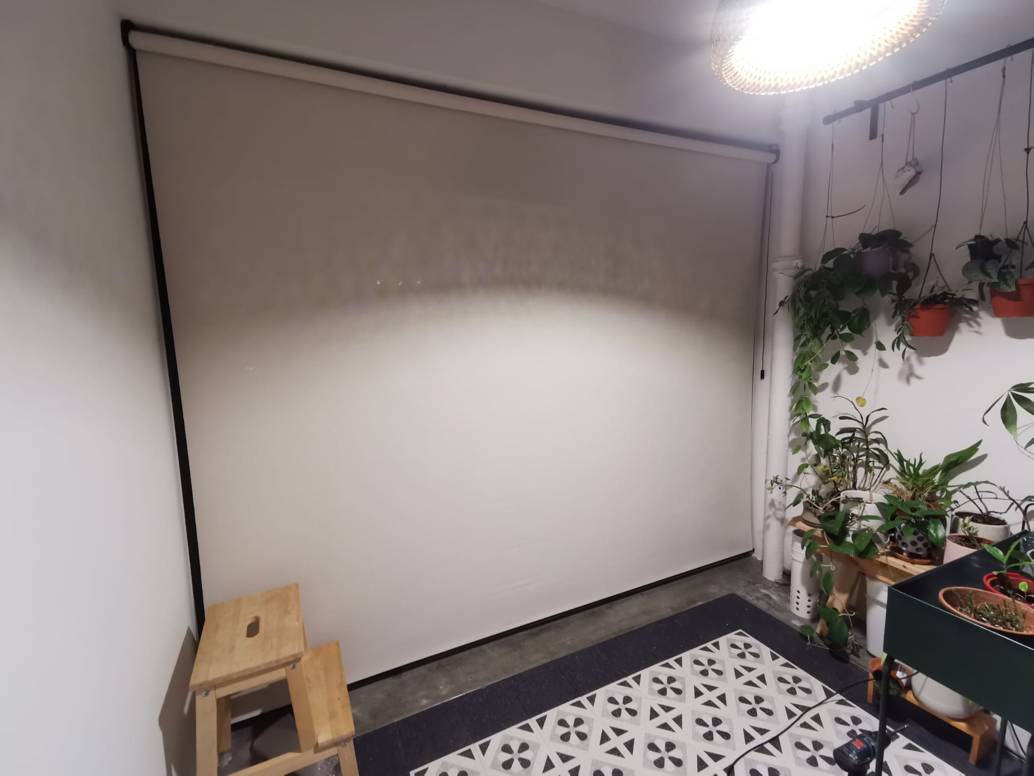 Install Roller Blind 6