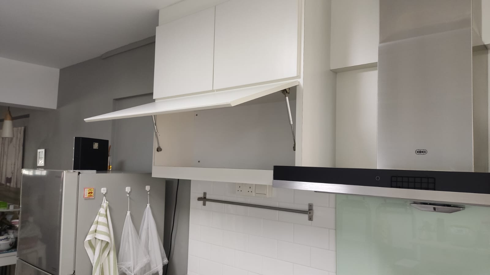 Supply And Replace Cabinet Hinges And Hydraulic Arms 1