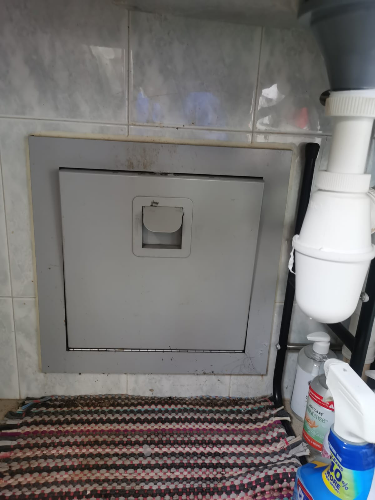 Supply And Replace New Rubbish Chute Door 3